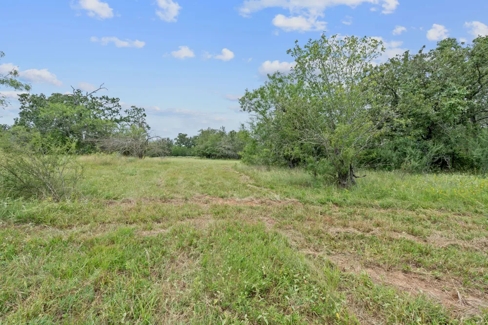 3597 Baker Road Kingsbury, TX 78638