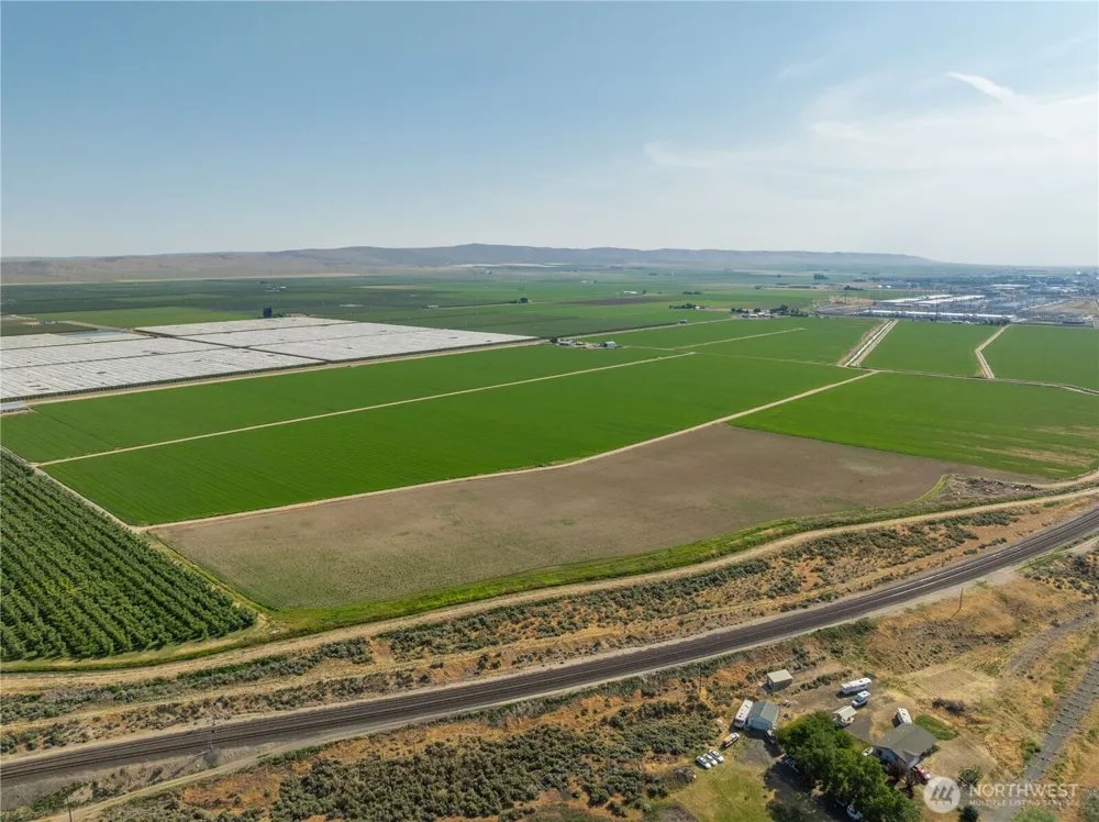 19527 Road 10.5 NW Quincy, WA 98848