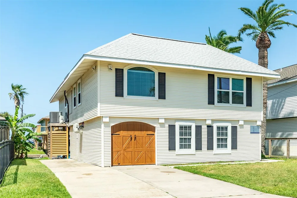 4421 Pelican Road Jamaica Beach, TX 77554