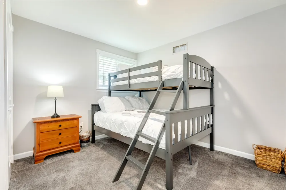 4421 Pelican Road Jamaica Beach, TX 77554