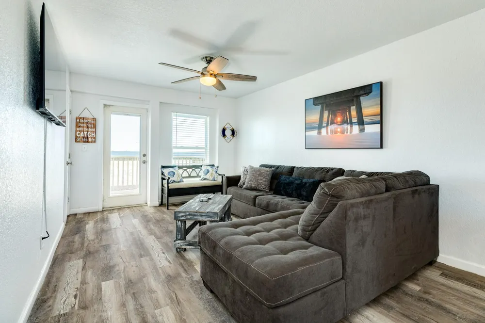 101 Pelican Place #7 Surfside Beach, TX 77541