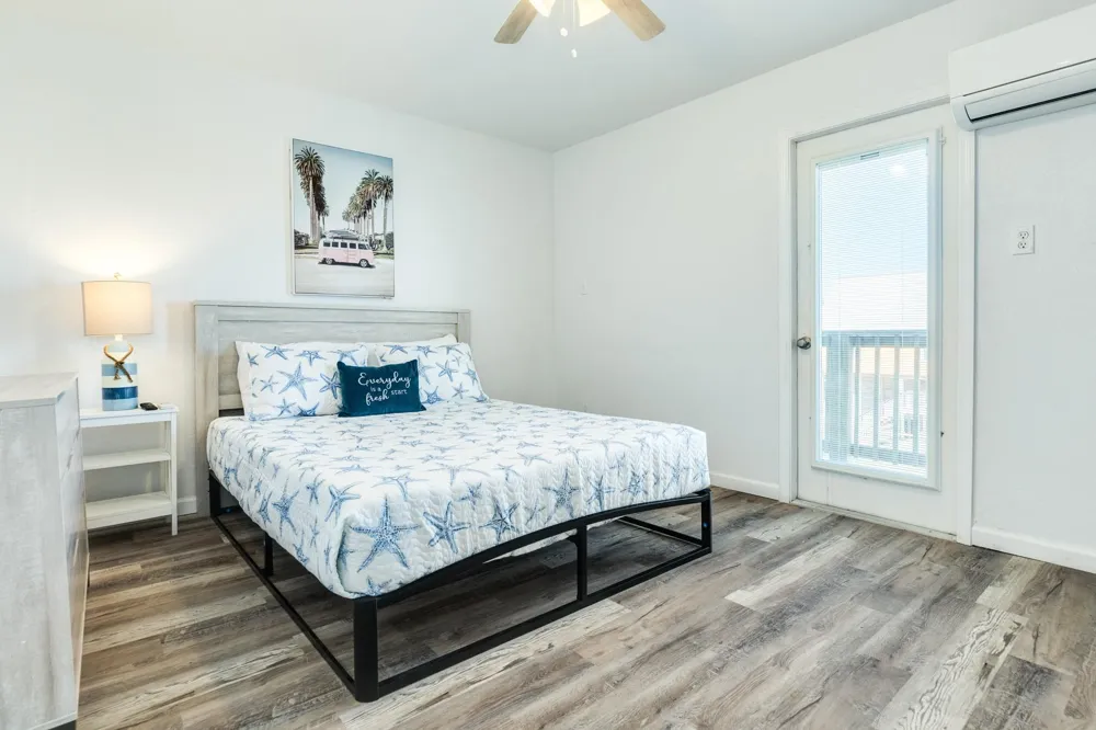 101 Pelican Place #7 Surfside Beach, TX 77541