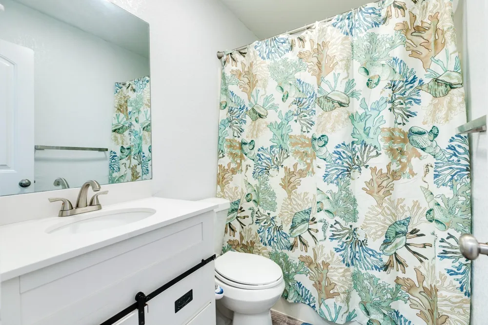 101 Pelican Place #7 Surfside Beach, TX 77541