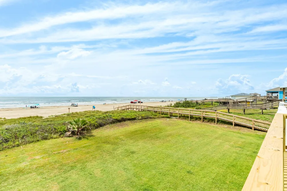 101 Pelican Place #7 Surfside Beach, TX 77541