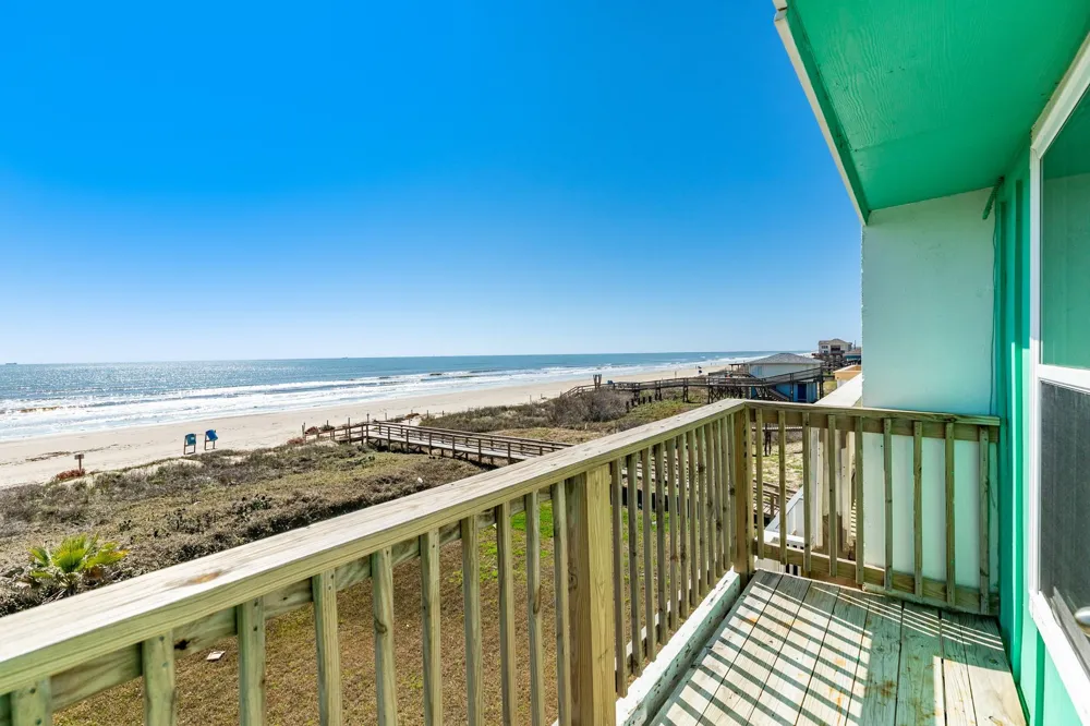 101 Pelican Place #7 Surfside Beach, TX 77541