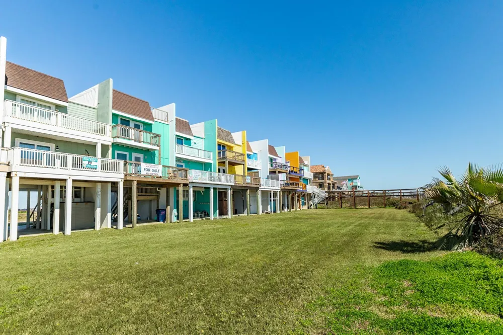 101 Pelican Place #7 Surfside Beach, TX 77541