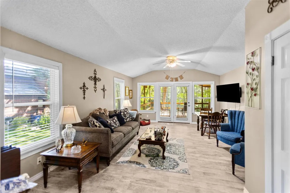 128 Lazy Lane Circle Grapeland, TX 75844