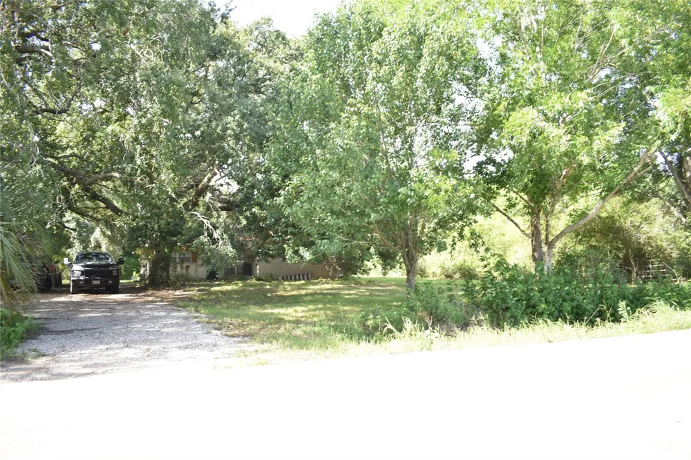3511 Old Massey Ranch Road Manvel, TX 77578