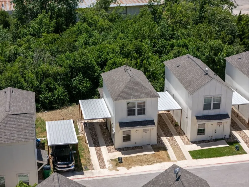 230 Debus Drive #108 B Taylor, TX 76574