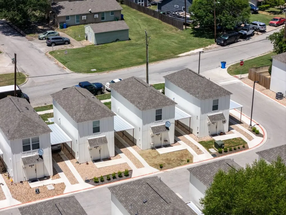 350 Debus Drive #205 A Taylor, TX 76574