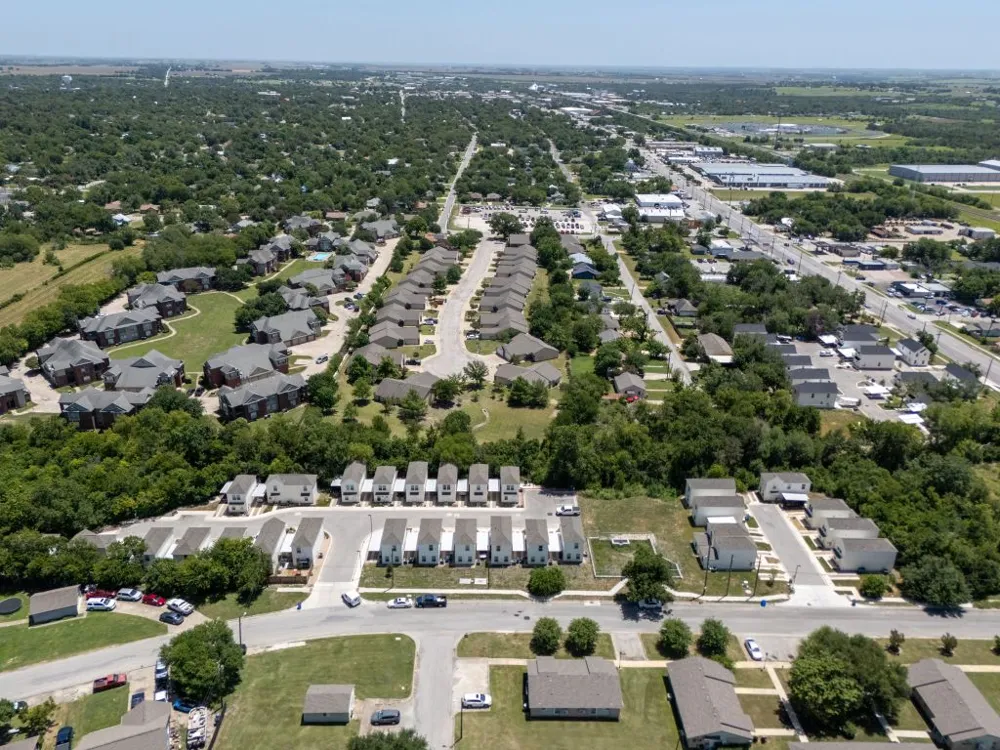 350 Debus Drive #205 A Taylor, TX 76574