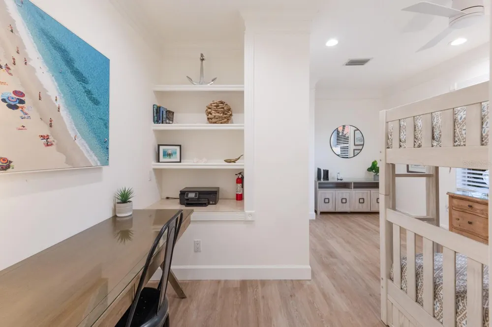 212 OAK AVENUE Anna Maria, FL 34216