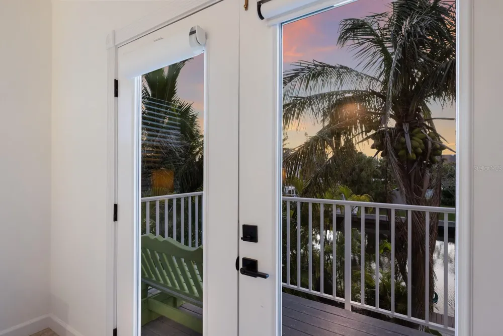 212 OAK AVENUE Anna Maria, FL 34216