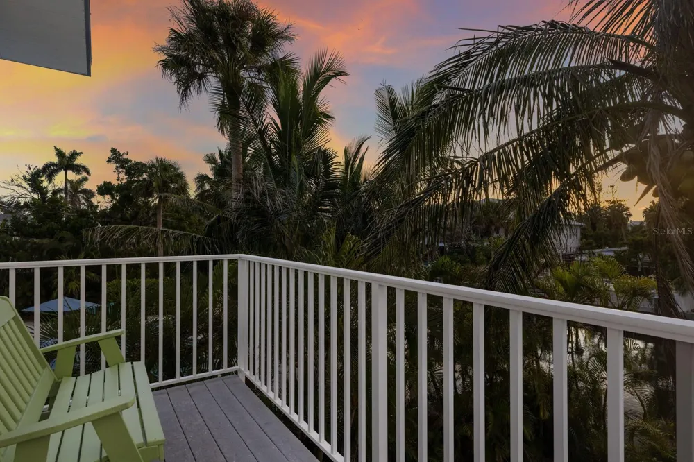212 OAK AVENUE Anna Maria, FL 34216