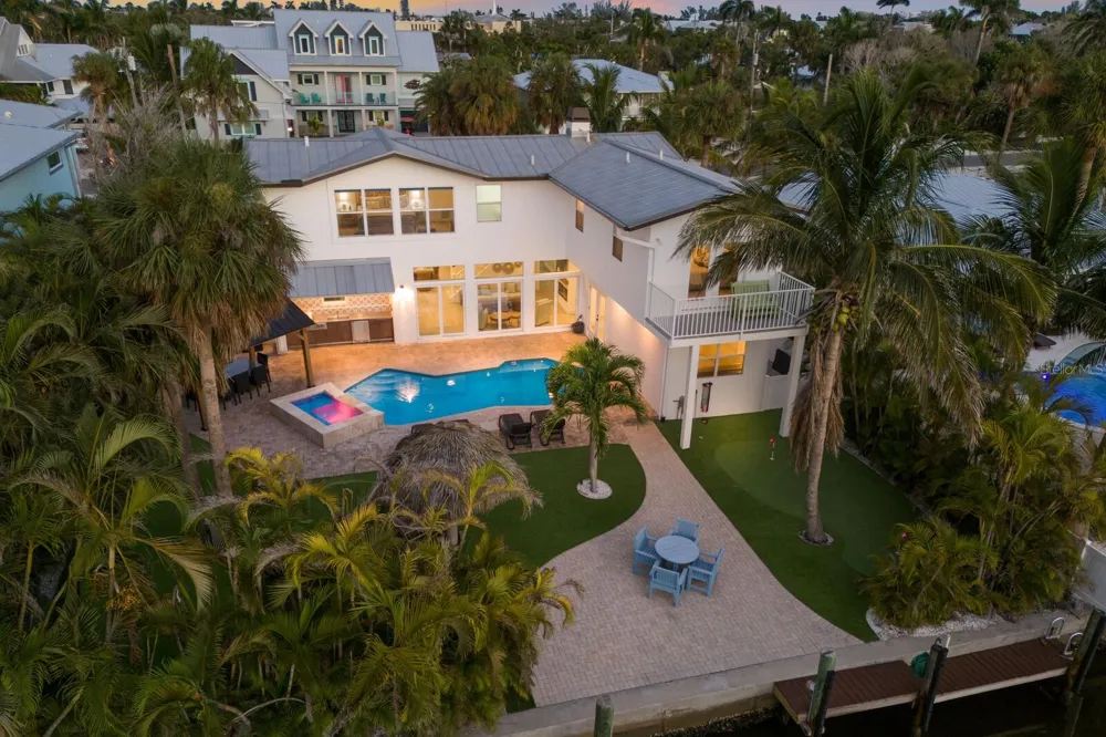 212 OAK AVENUE Anna Maria, FL 34216