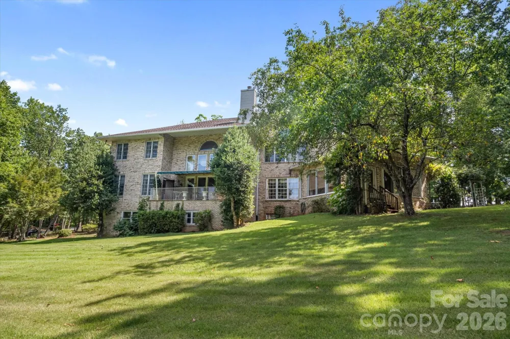 25 Towhee Trail Tryon, NC 28782
