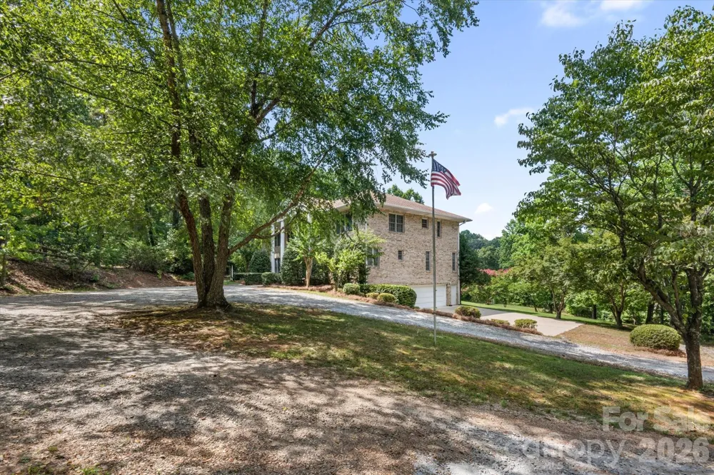 25 Towhee Trail Tryon, NC 28782