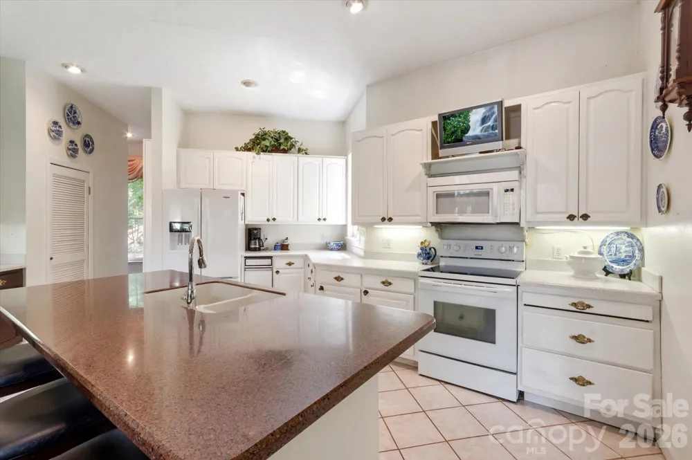 25 Towhee Trail Tryon, NC 28782