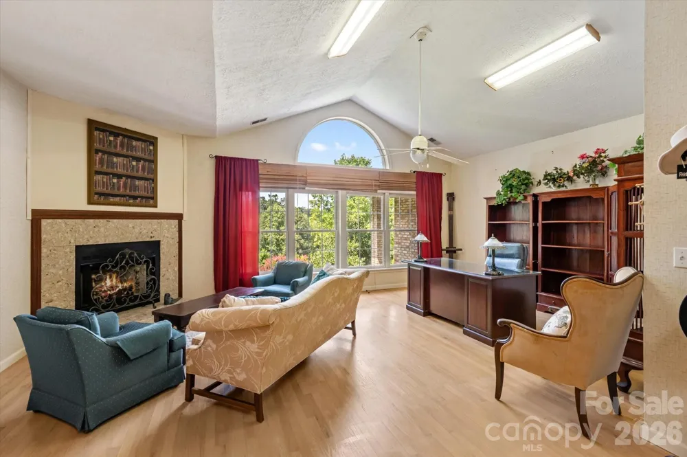 25 Towhee Trail Tryon, NC 28782