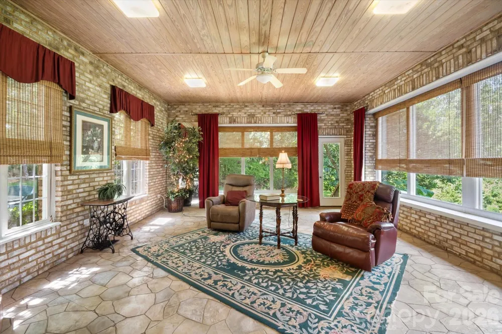 25 Towhee Trail Tryon, NC 28782