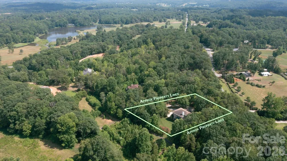 25 Towhee Trail Tryon, NC 28782