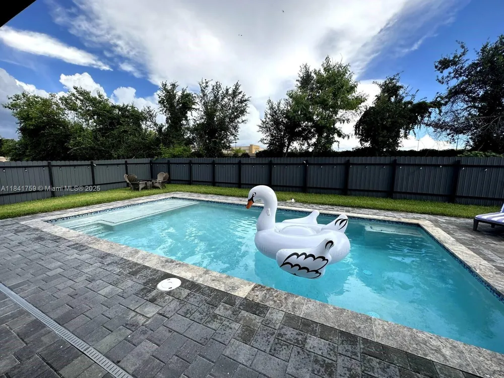 404 NW 1st ST Cape Coral, FL 33993