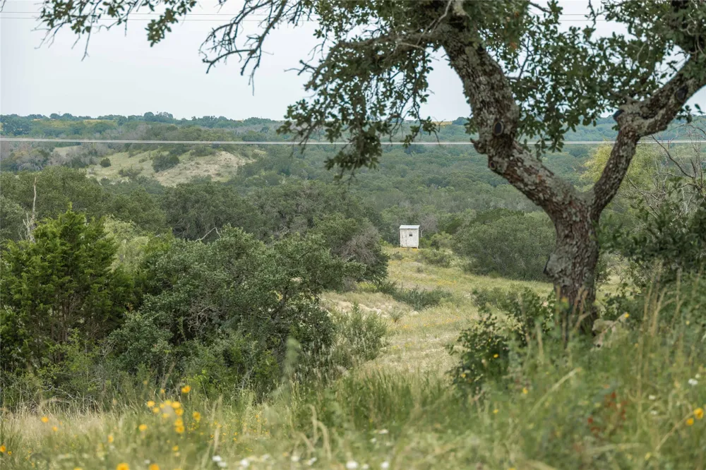 332 Ledge Stone Blanket, TX 67432