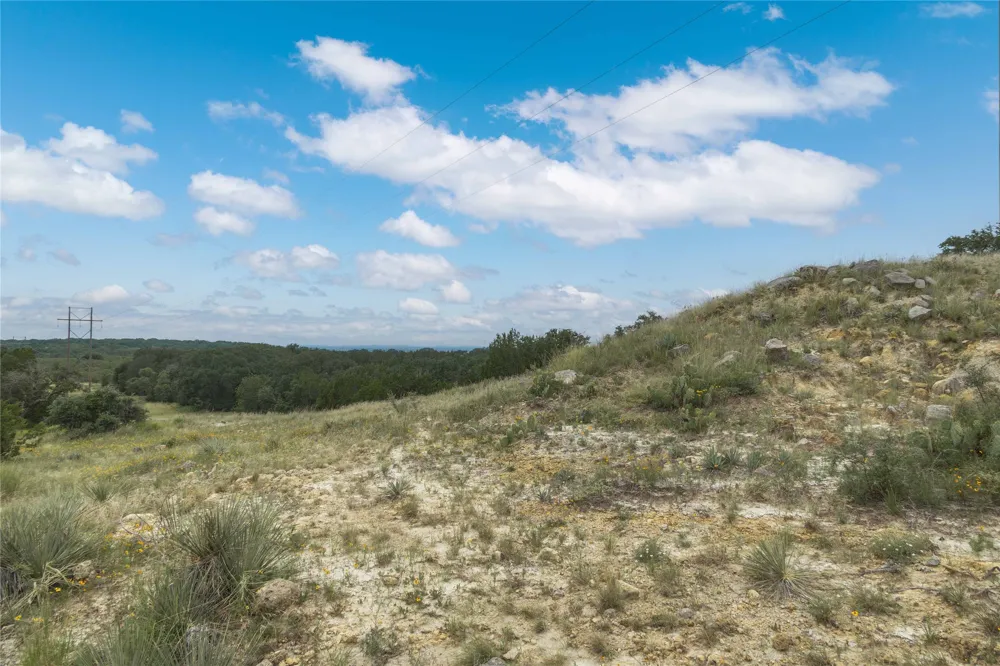 332 Ledge Stone Blanket, TX 67432