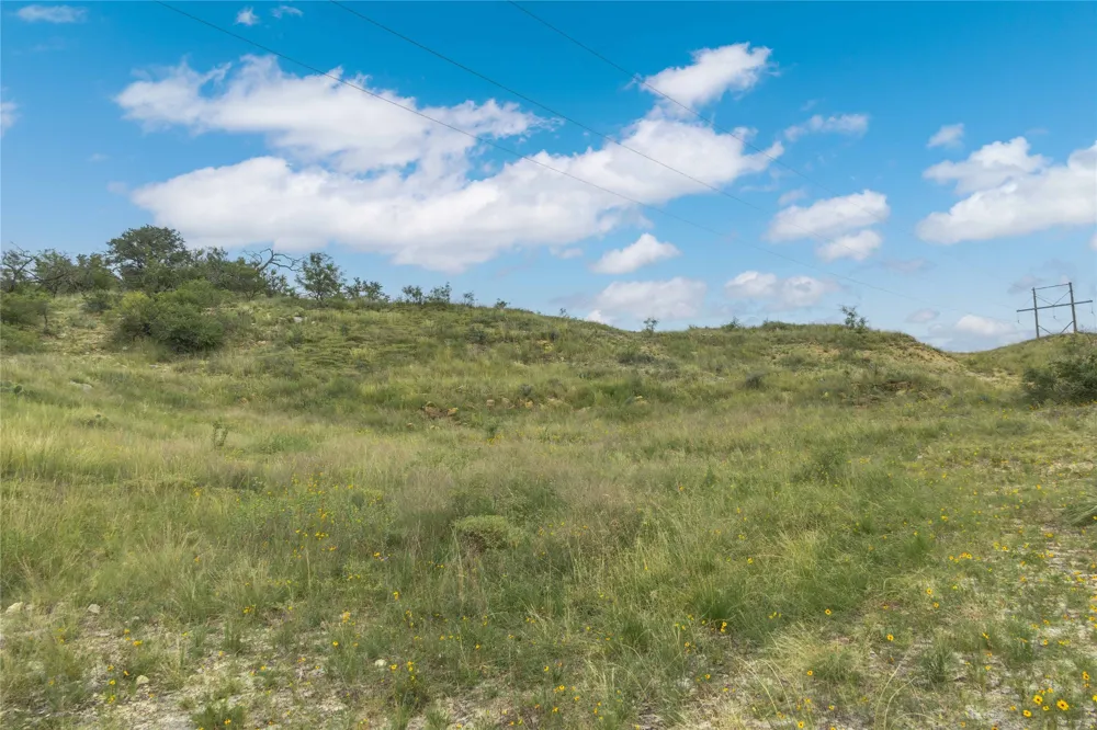 332 Ledge Stone Blanket, TX 67432