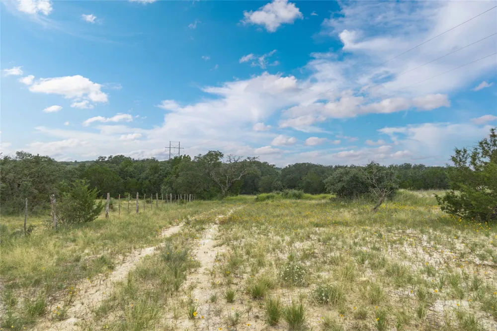 332 Ledge Stone Blanket, TX 67432