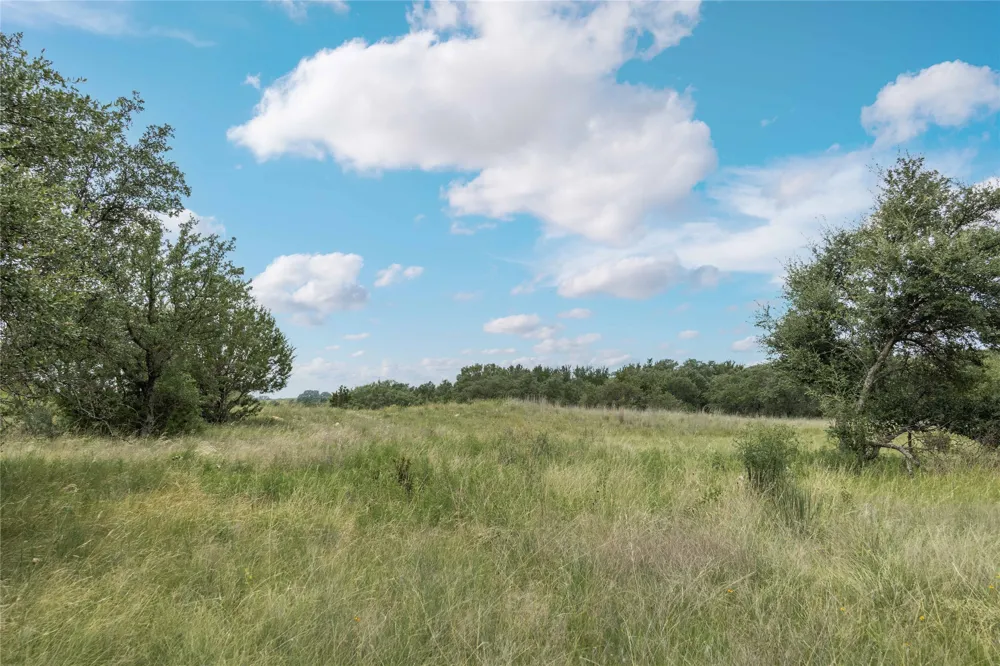 332 Ledge Stone Blanket, TX 67432