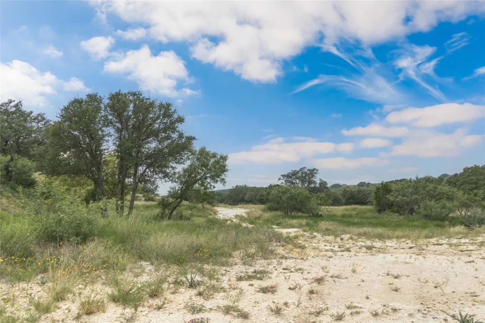 332 Ledge Stone Blanket, TX 67432