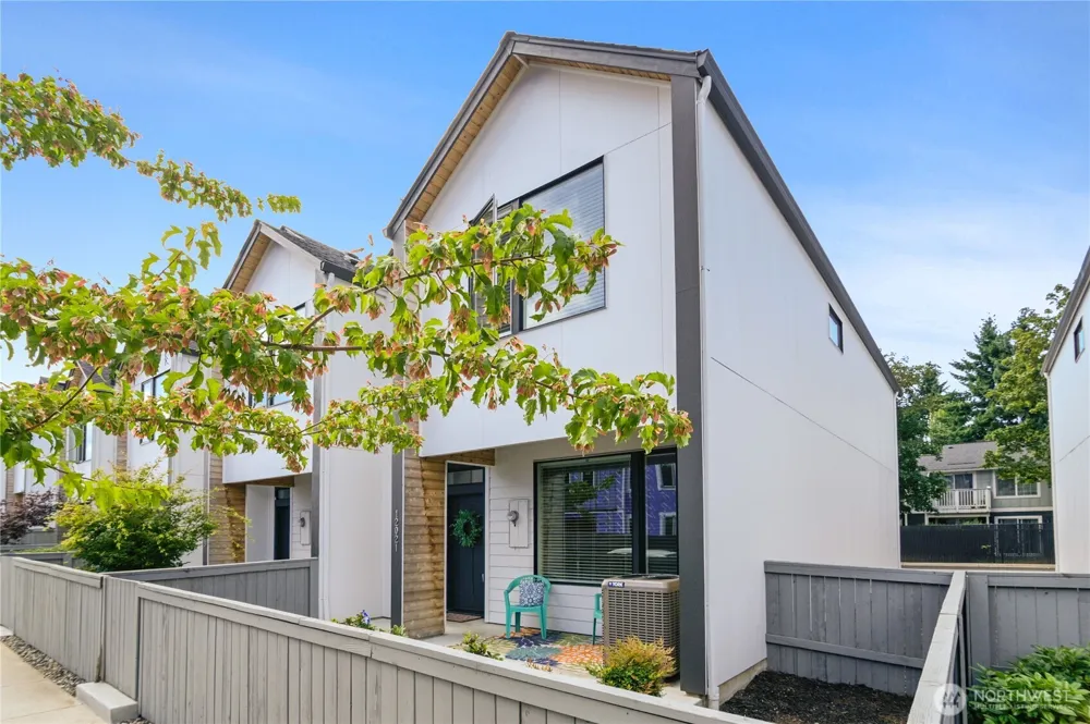 12021 SE 5th Vancouver, WA 98683