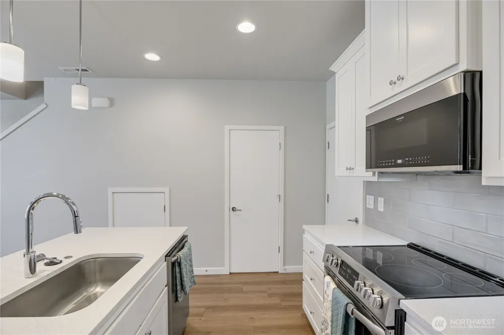 12021 SE 5th Vancouver, WA 98683