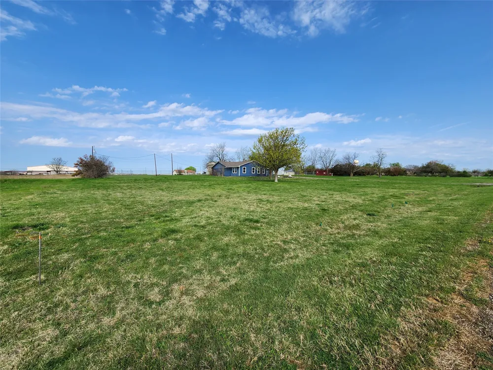 1742 Rowe Loop Pflugerville, TX 78660
