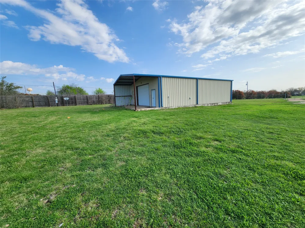1742 Rowe Loop Pflugerville, TX 78660