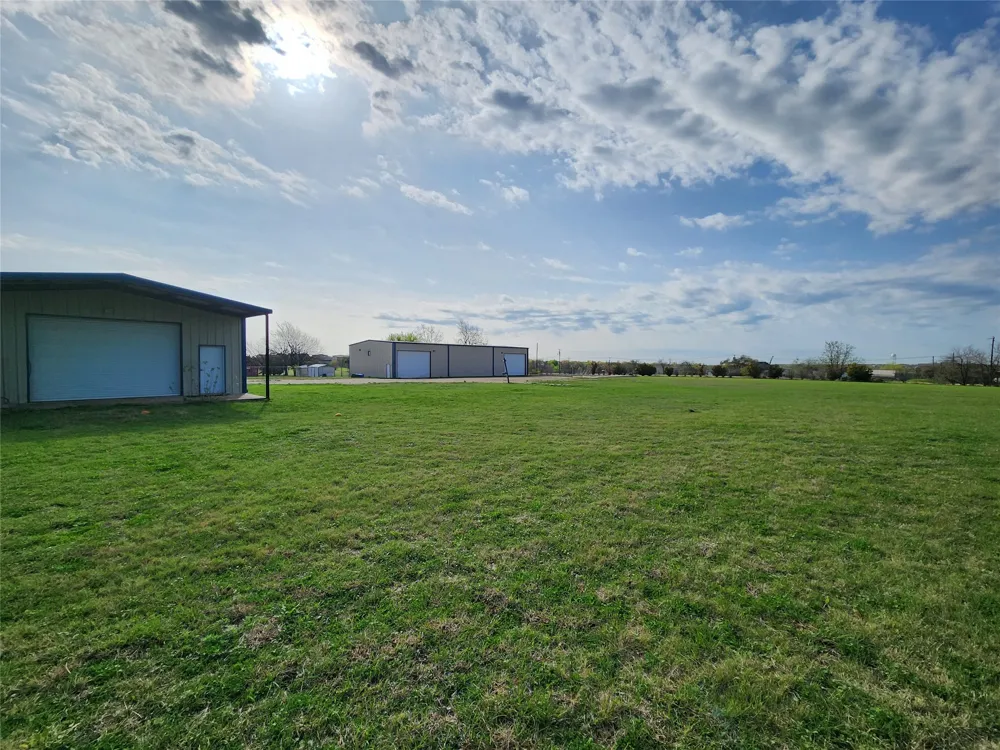1742 Rowe Loop Pflugerville, TX 78660