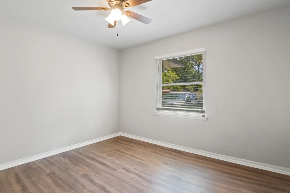 3915 Sabine Texarkana, TX 75503