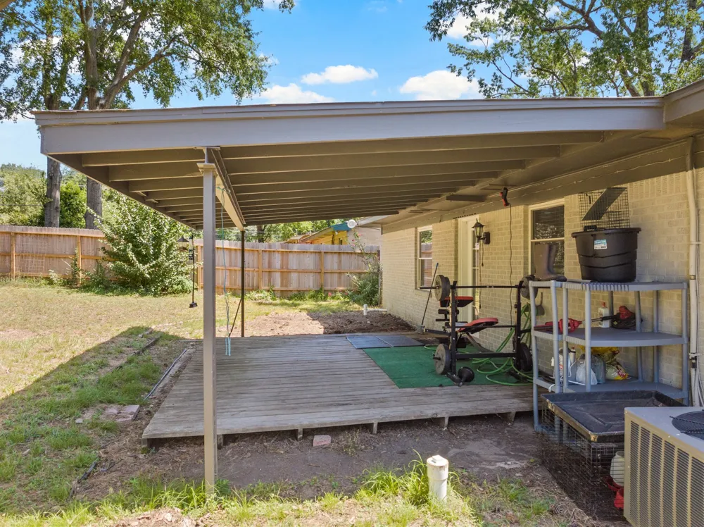 3915 Sabine Texarkana, TX 75503