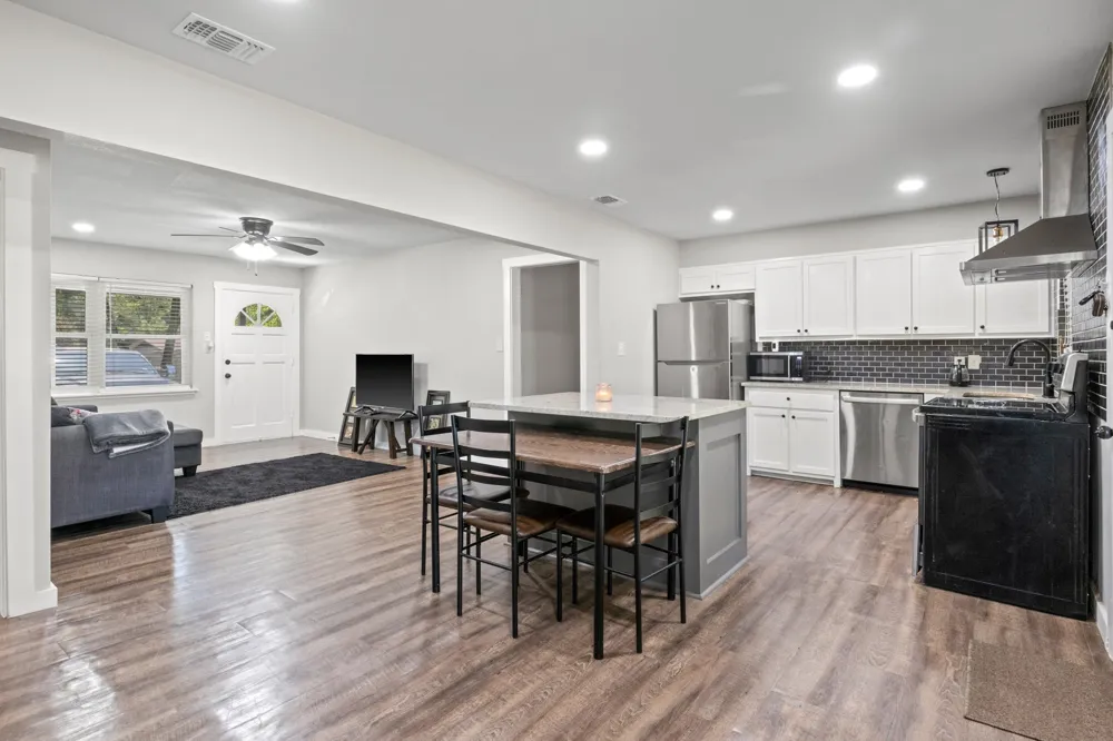 3915 Sabine Texarkana, TX 75503