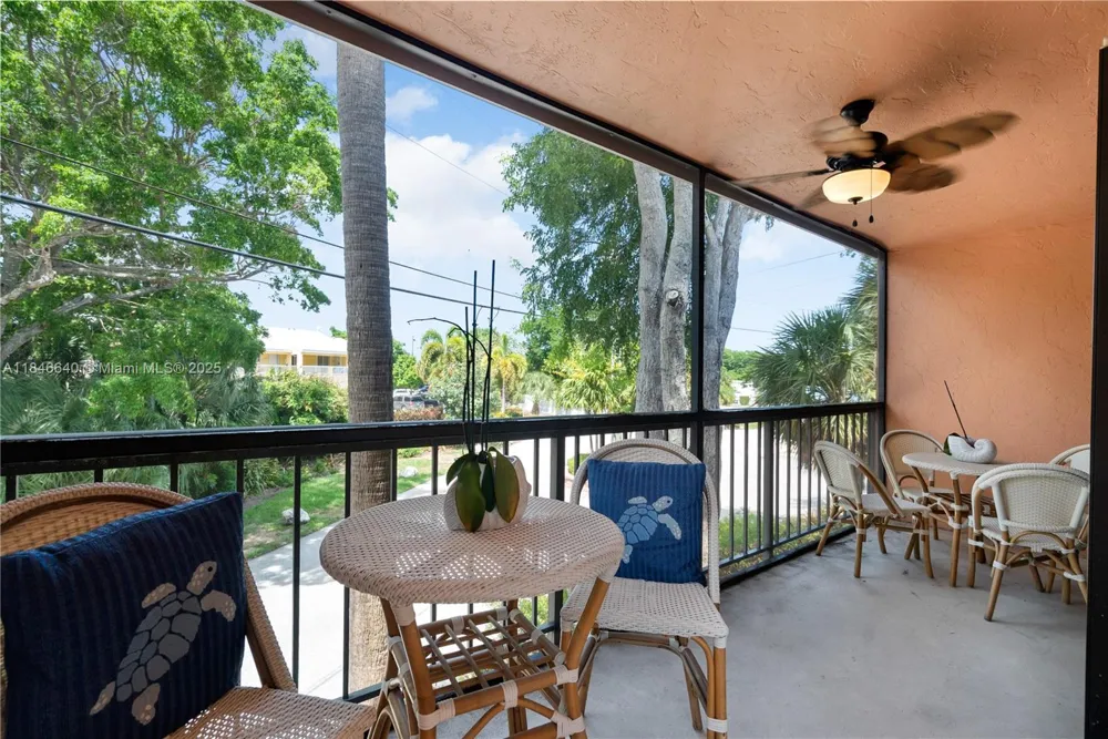 9812 Windward Ave Key Largo, FL 33037