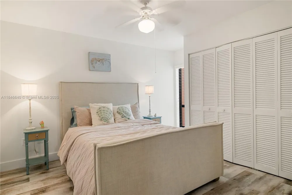 9812 Windward Ave Key Largo, FL 33037
