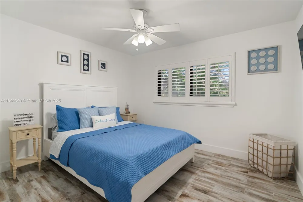 9812 Windward Ave Key Largo, FL 33037