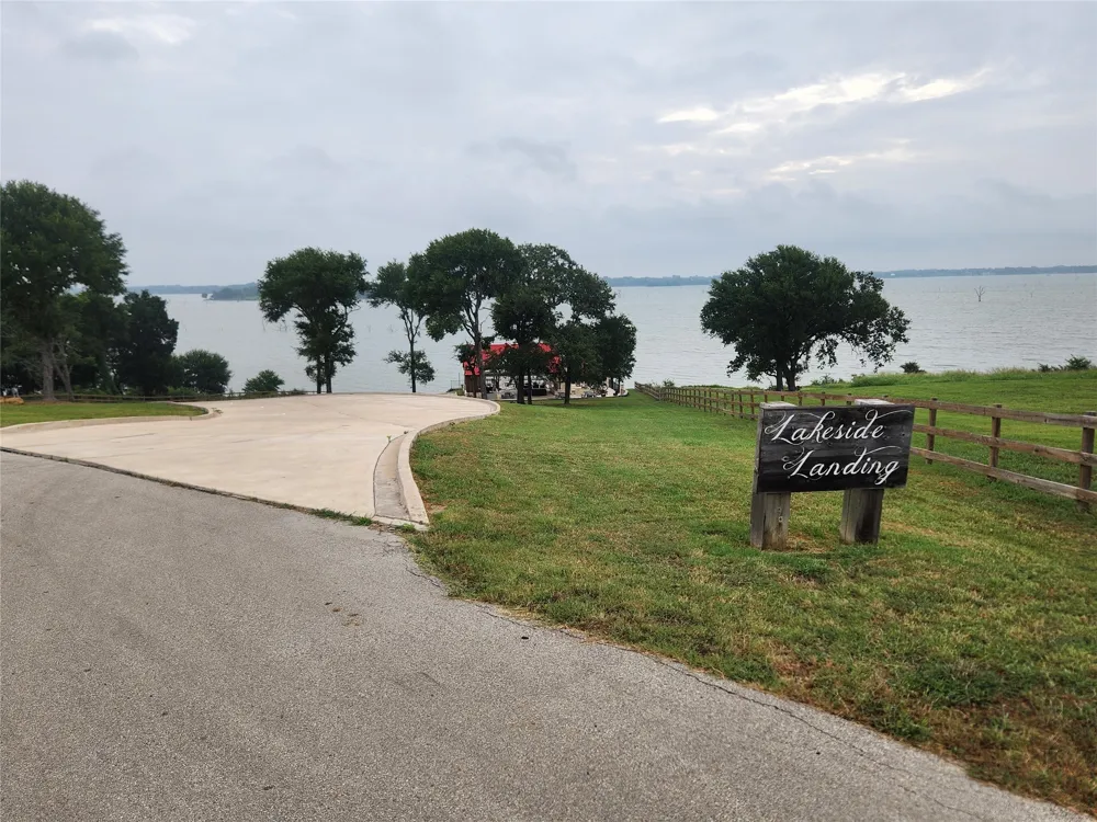 Richland Park Drive Mildred, TX 75109