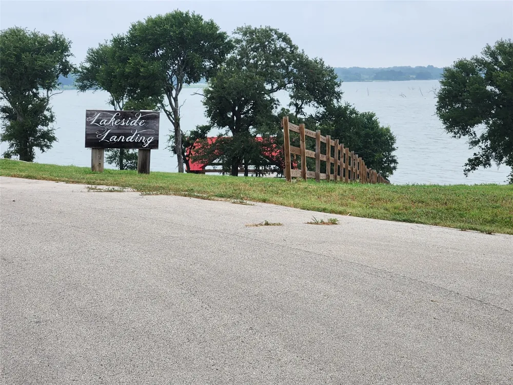 Richland Park Drive Mildred, TX 75109