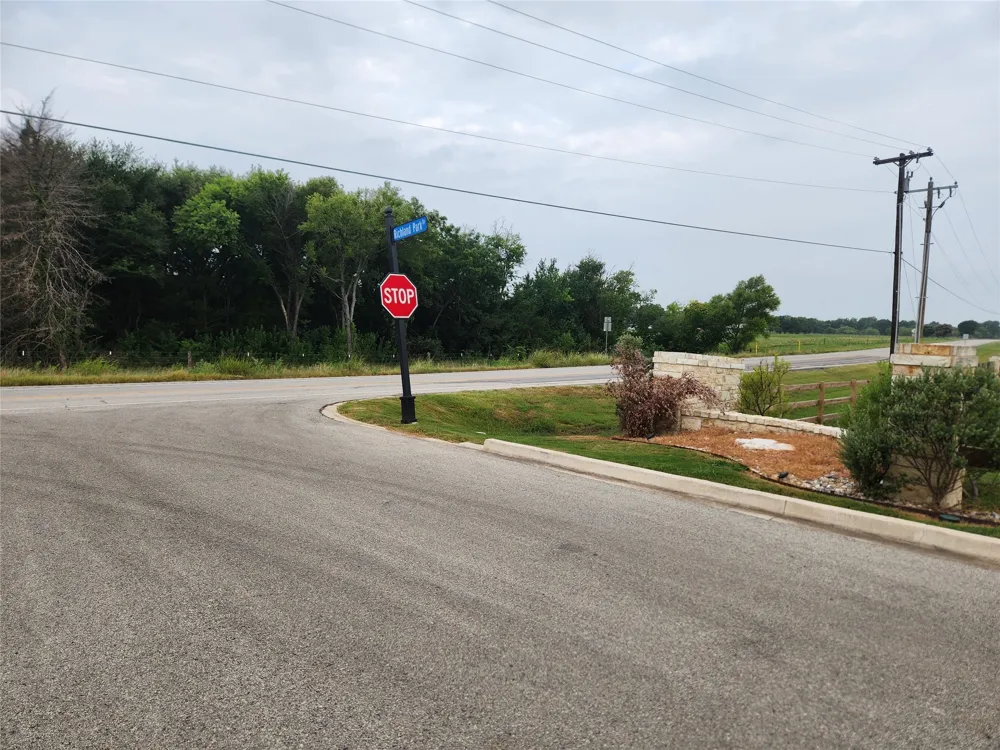 Richland Park Drive Mildred, TX 75109