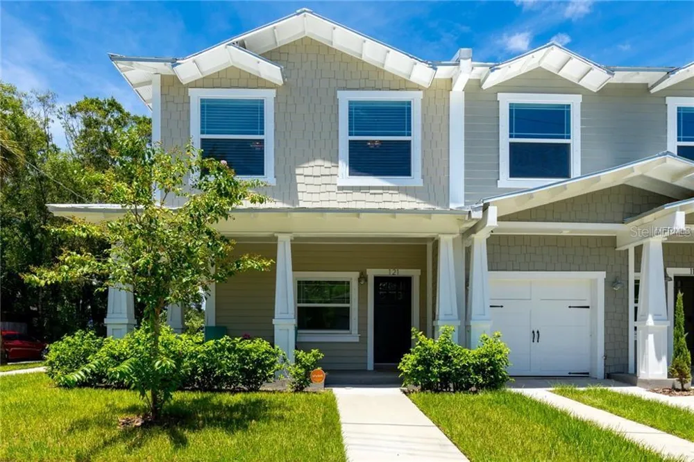 121 W GIDDENS AVENUE Tampa, FL 33603