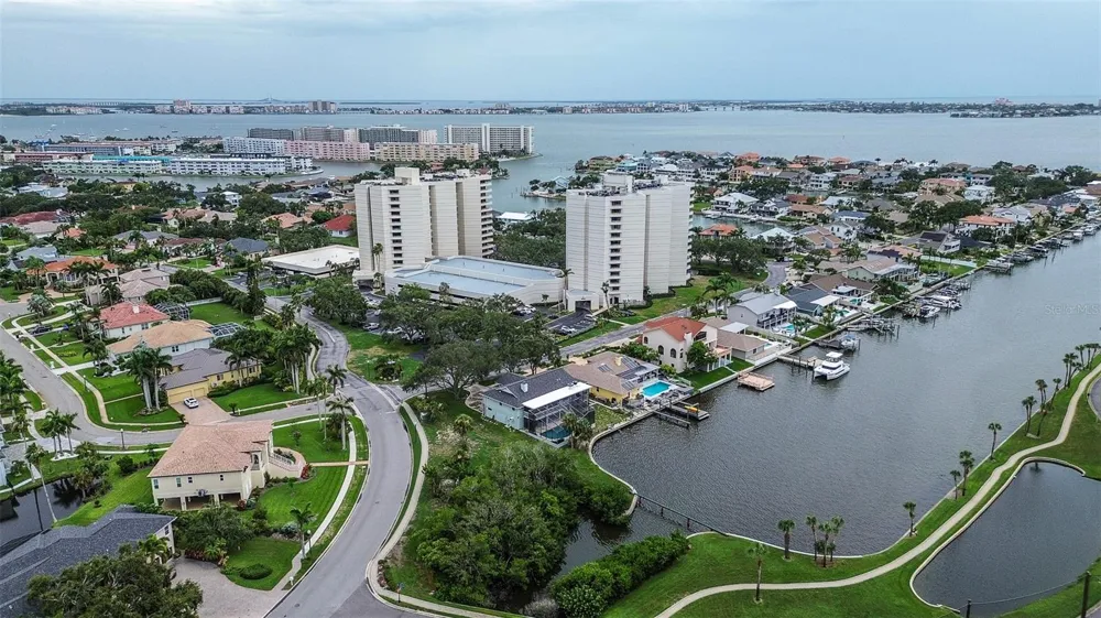 5940 PELICAN BAY PLAZA S #406 Gulfport, FL 33707