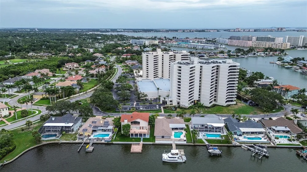 5940 PELICAN BAY PLAZA S #406 Gulfport, FL 33707