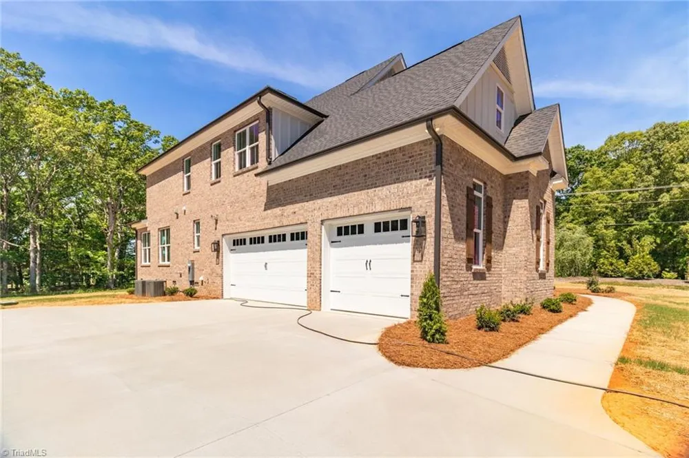 4011 Estate Drive Lewisville, NC 27023